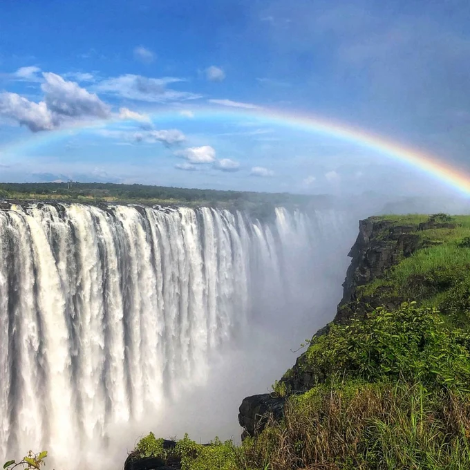 0467697a-1cf3-4f06-b948-8bcb4b51313c-victoria-falls-01-ht-jt-200214_hpmain_1x1_992.jpg